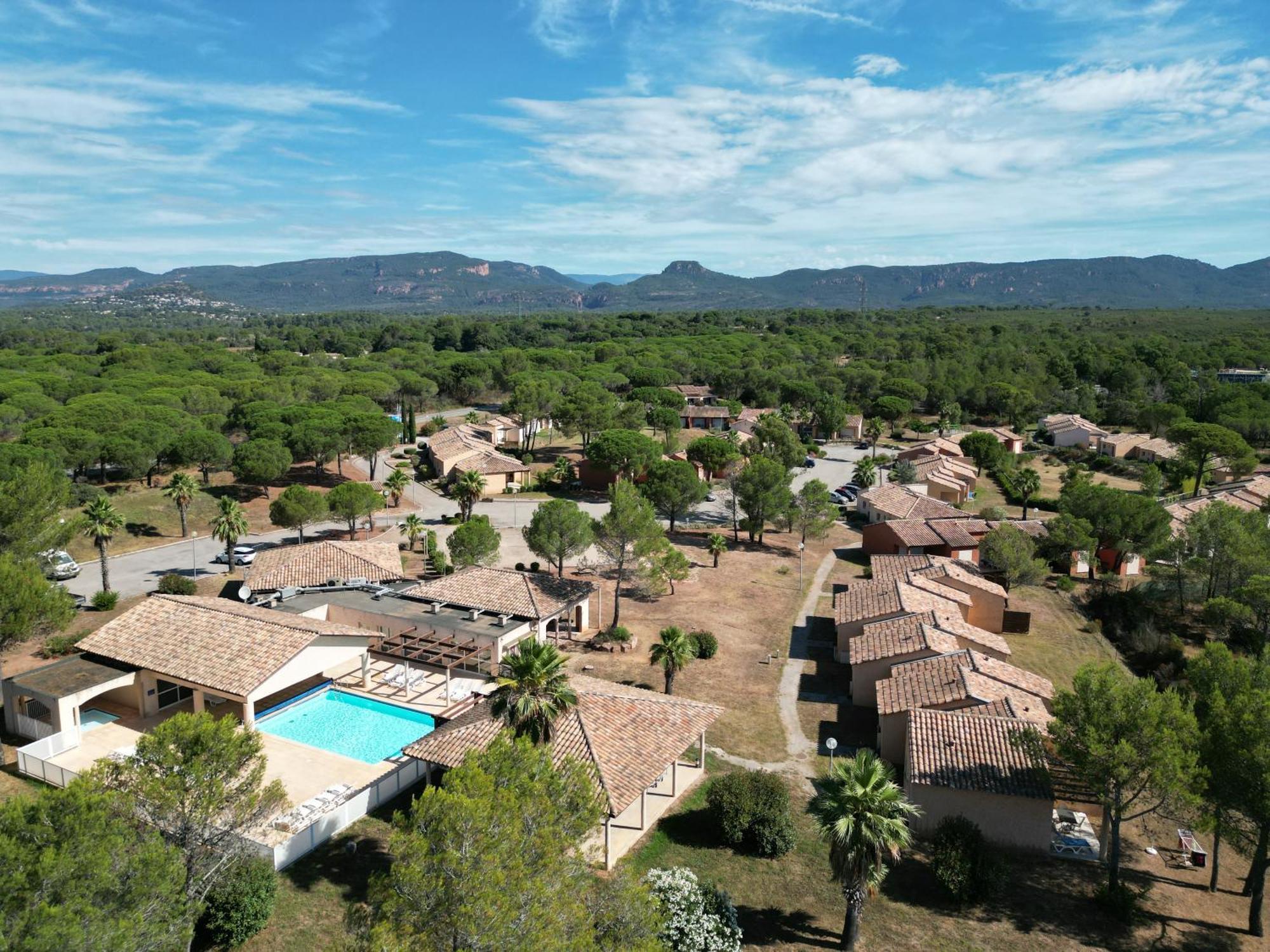 Residence Goelia Le Village Azur Puget-sur Argens Exterior foto